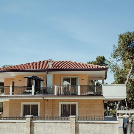 Aurum Suites Пескара Екстер'єр фото