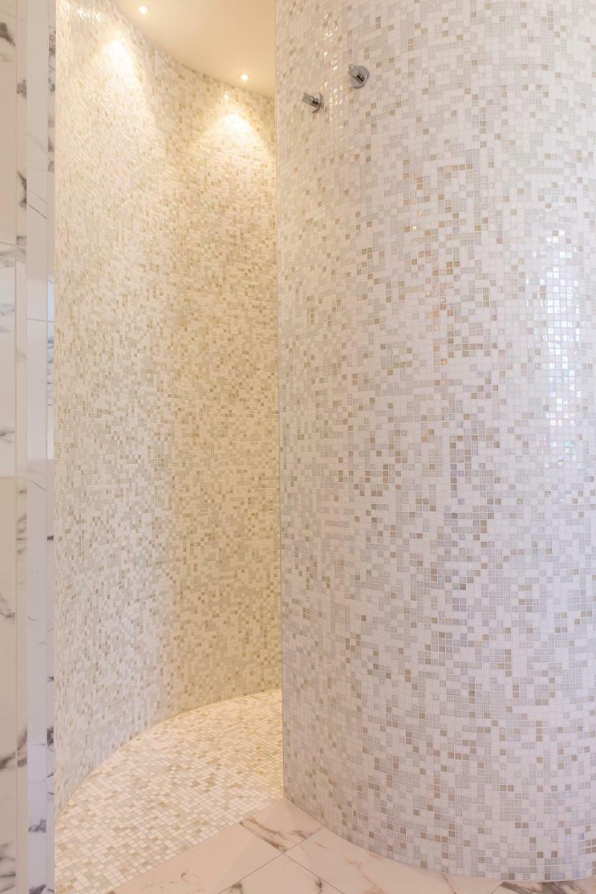 Aurum Suites Пескара Екстер'єр фото