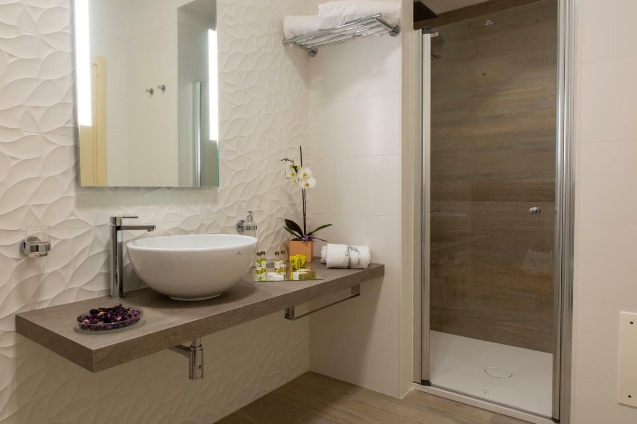 Aurum Suites Пескара Екстер'єр фото