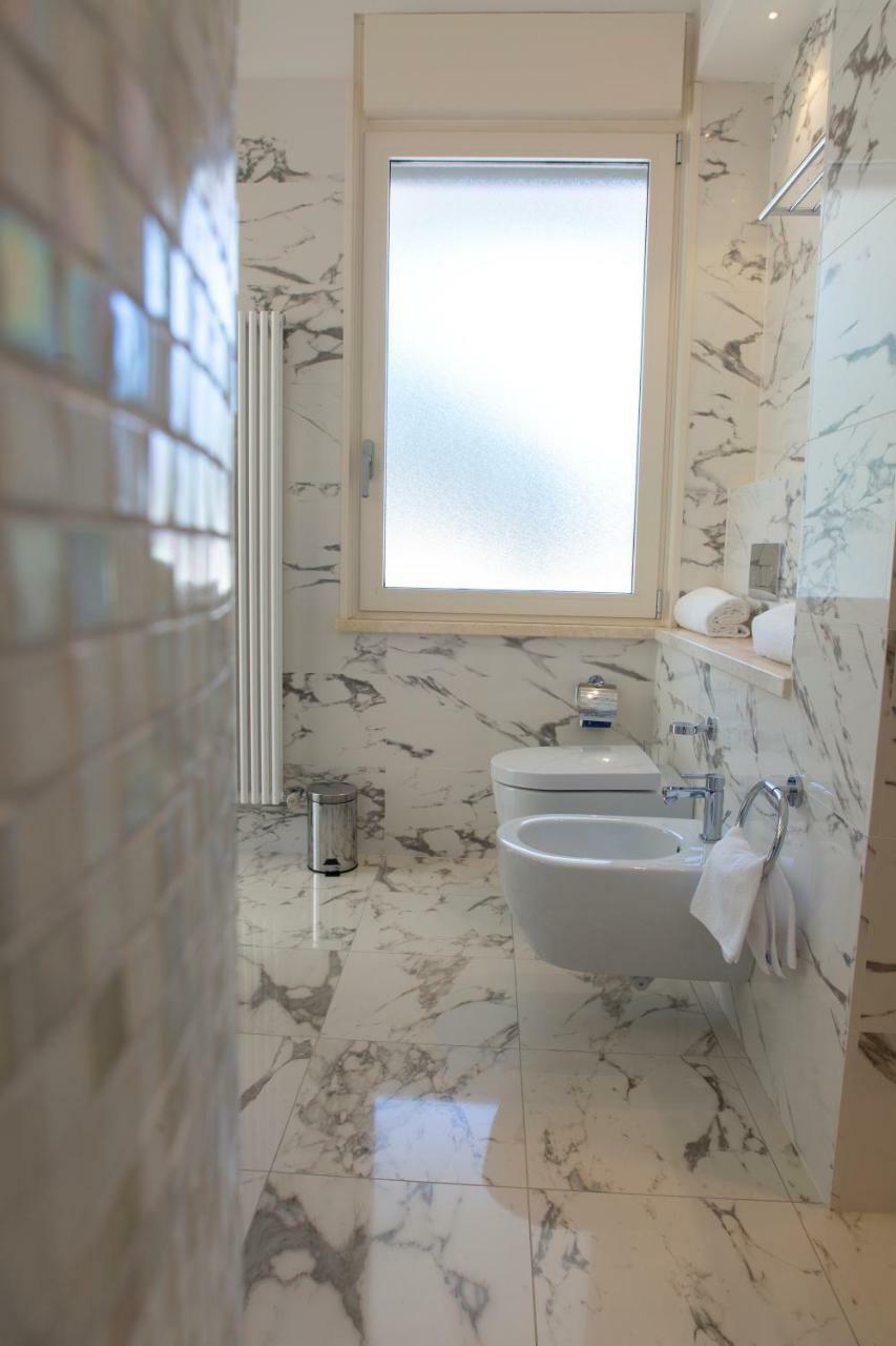 Aurum Suites Пескара Екстер'єр фото