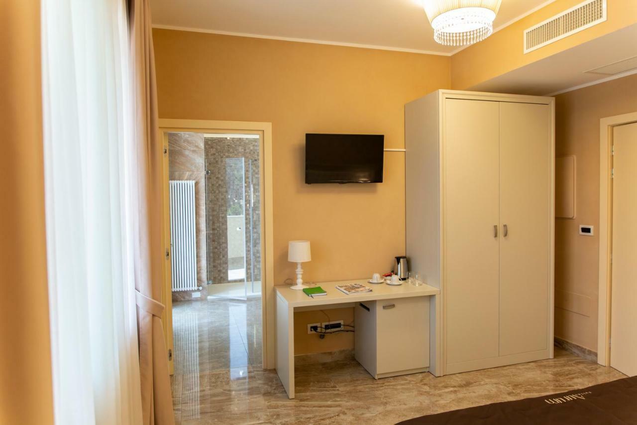 Aurum Suites Пескара Екстер'єр фото