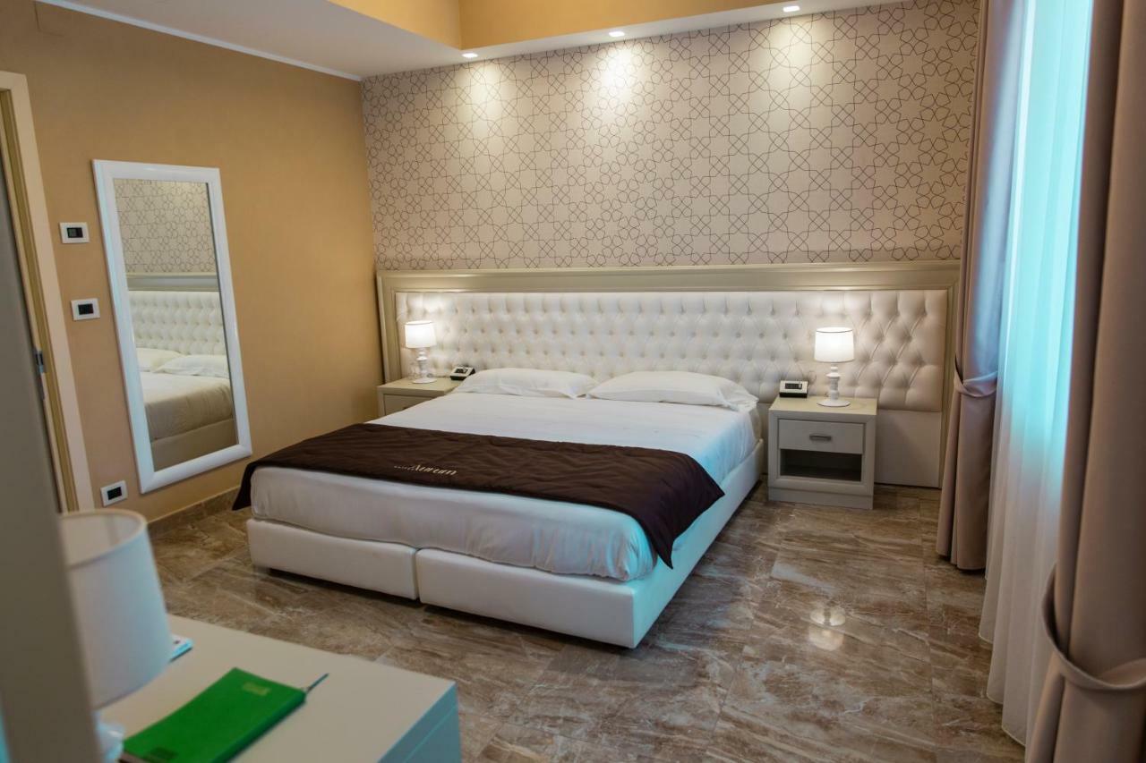 Aurum Suites Пескара Екстер'єр фото