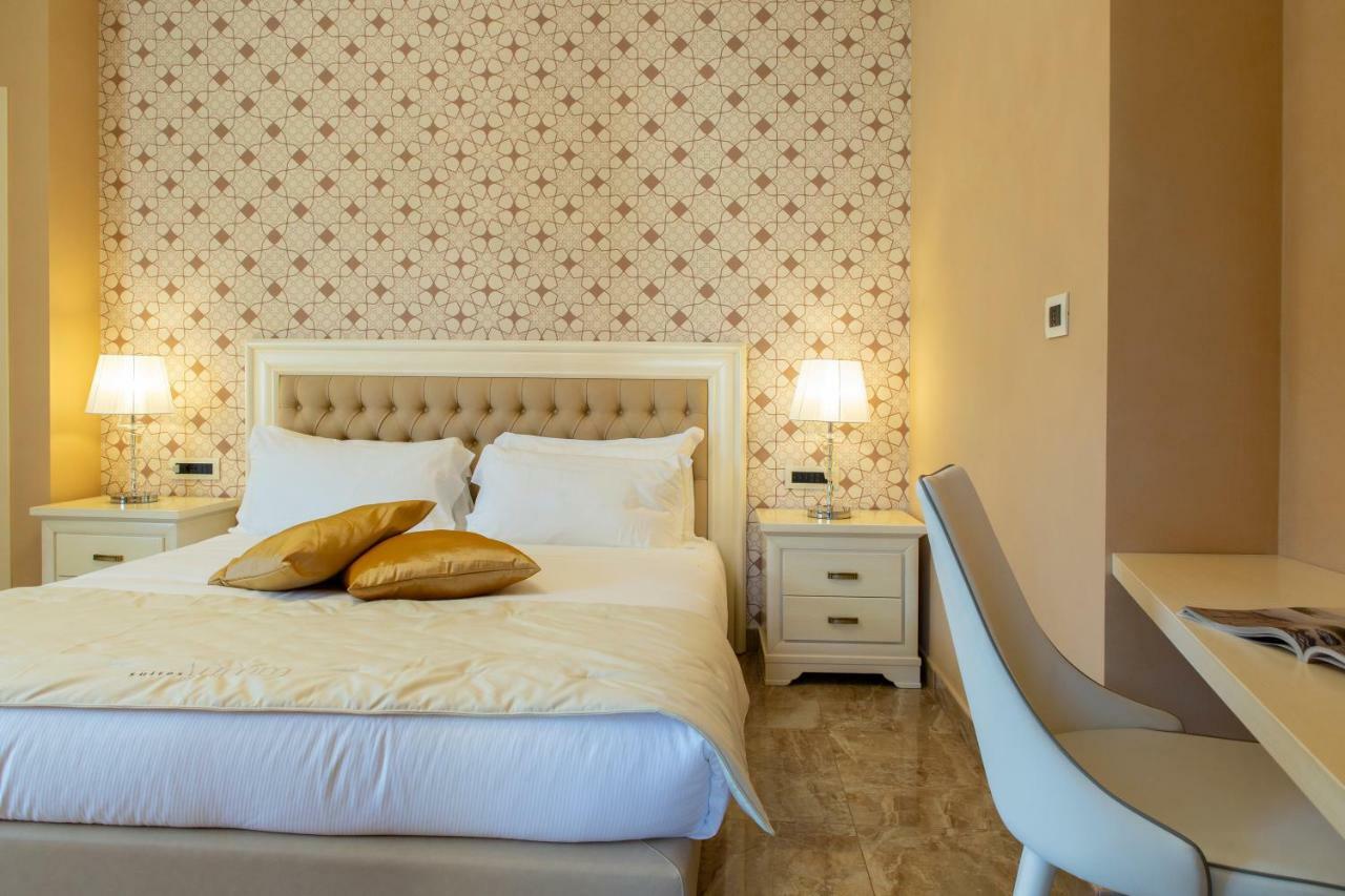 Aurum Suites Пескара Екстер'єр фото