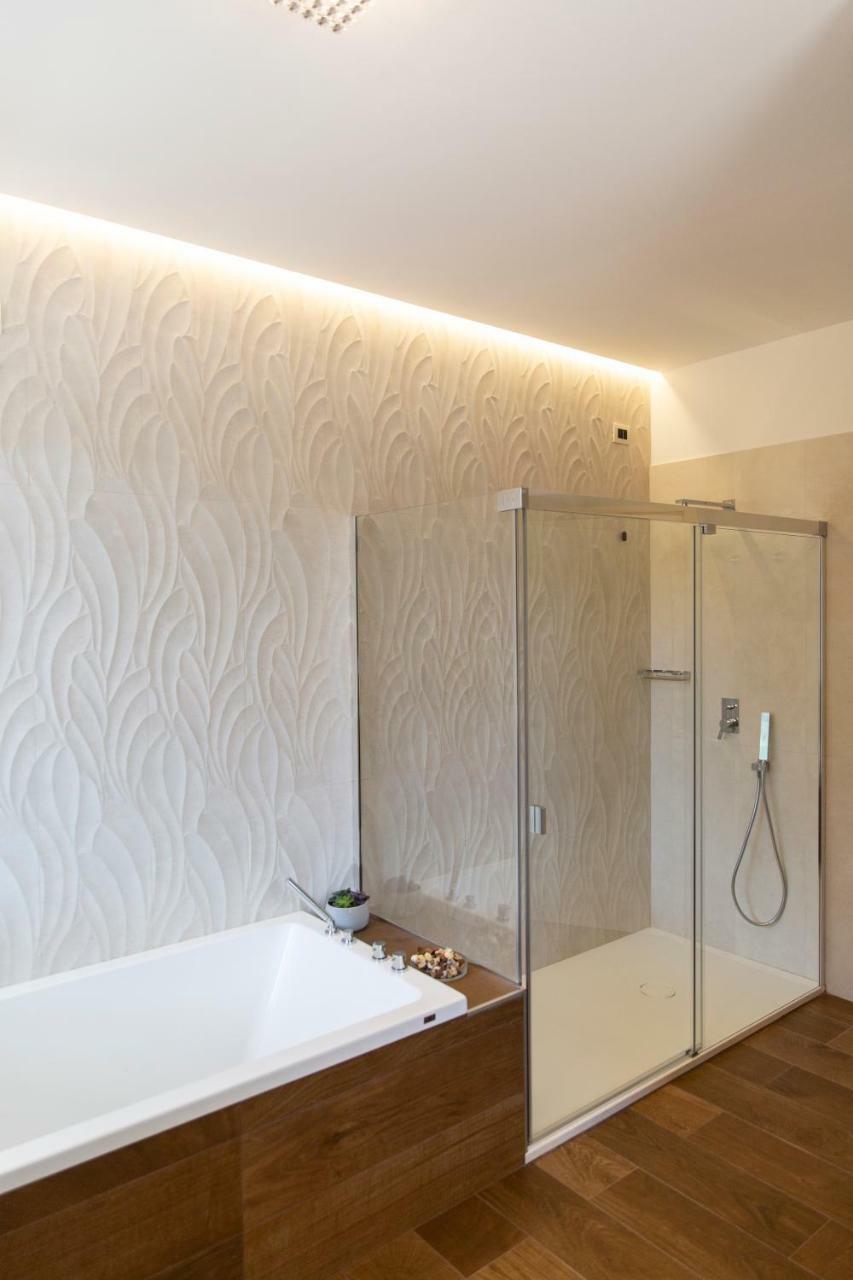 Aurum Suites Пескара Екстер'єр фото