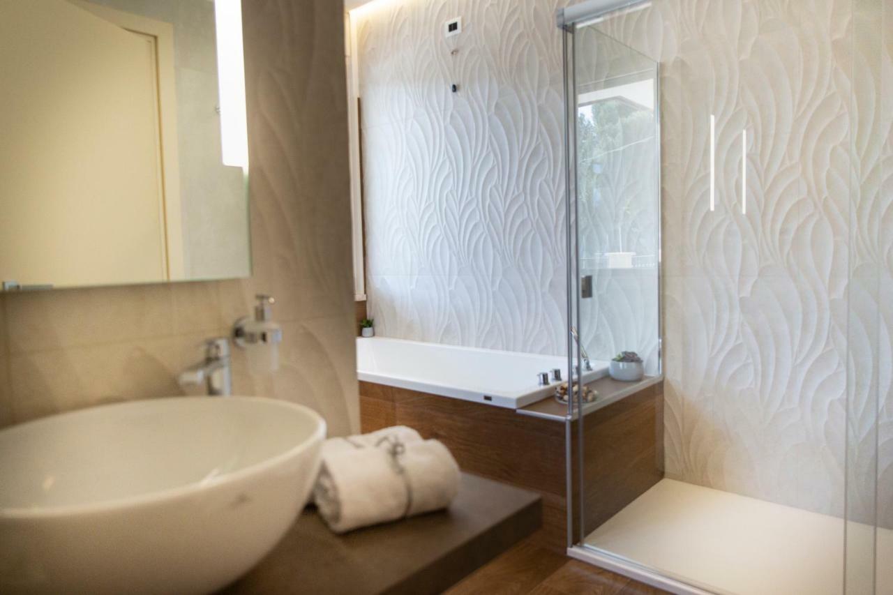Aurum Suites Пескара Екстер'єр фото